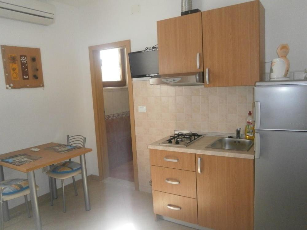 Apartments With A Parking Space Igrane, Makarska - 13535 Phòng bức ảnh