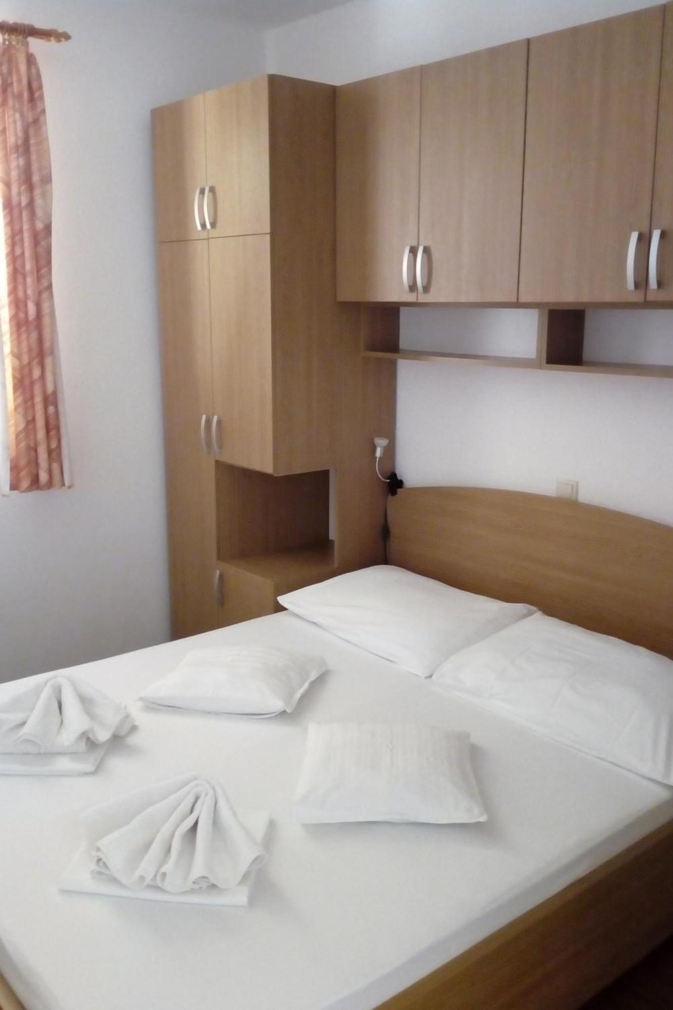 Apartments With A Parking Space Igrane, Makarska - 13535 Phòng bức ảnh